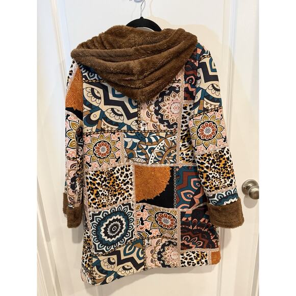 Comfyluxe Shacket Sweater Jacket Cardigan OS Eye Catching Artsy Boho Faux Fur - Picture 2 of 7